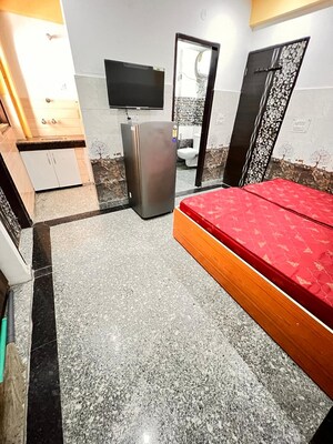 1 RK Builder Floor For Rent in Ansal Sushant Lok I, Sector 43