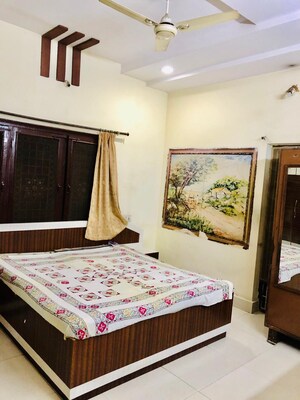 6+ BHK Villa For Rent in Pandri