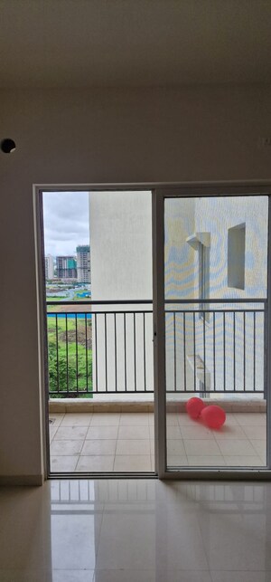 Room in 2 BHK Apartment at Godrej Nurture Pune, Mamurdi – for Rent