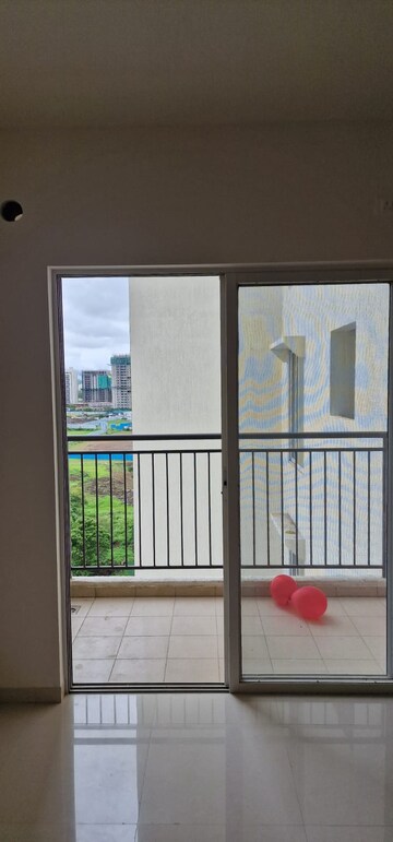 Room in 2 BHK Apartment at Godrej Nurture Pune, Mamurdi – for Rent