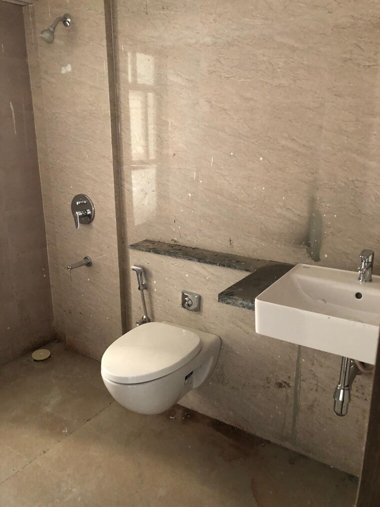 Bathroom, goel-ganga-legend 2 Bedroom 950 Sq.Ft. Apartment In Bavdhan Pune 9550581