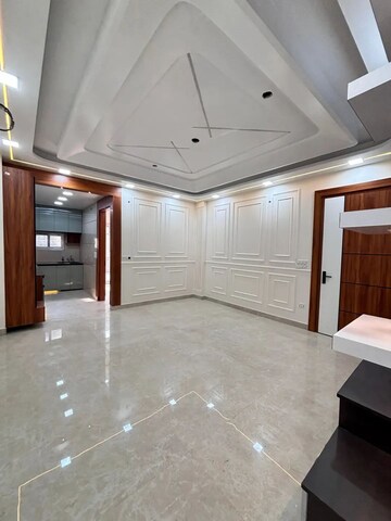 Room in 4 BHK Builder Floor at SA HOMES I, Uttam Nagar – for Sale