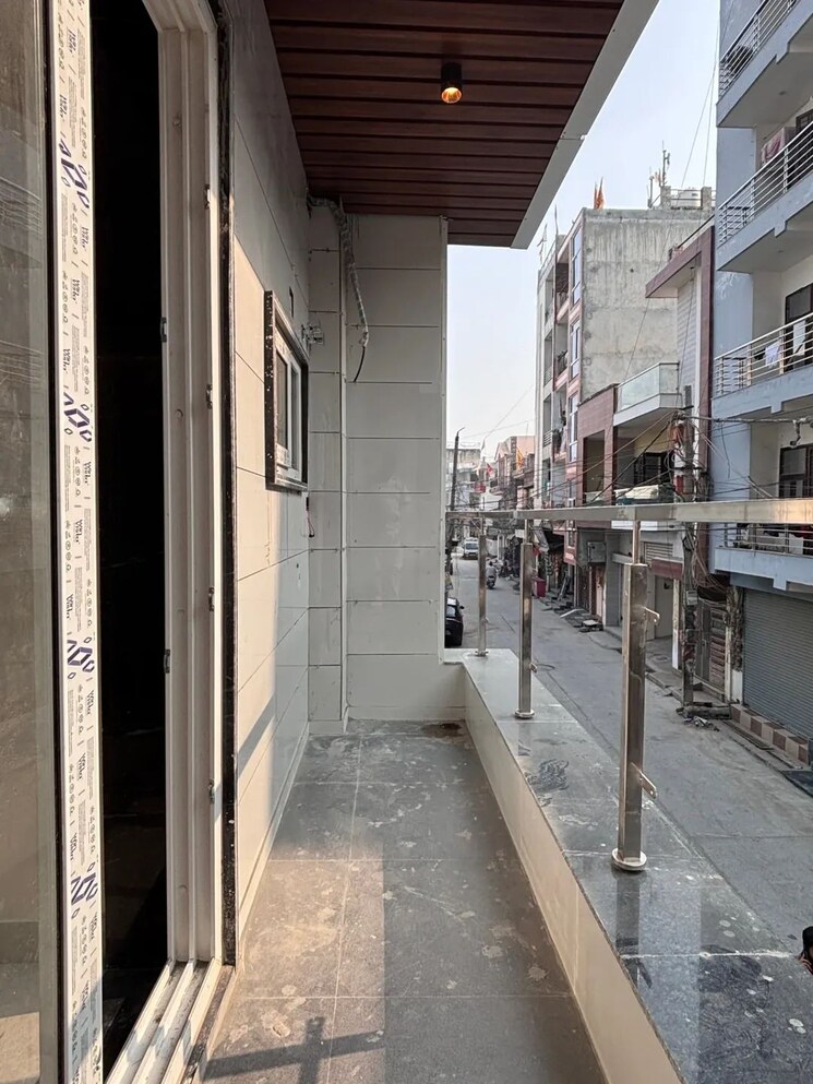 Balcony, sa-homes-i 4 Bedroom 1125 Sq.Ft. Builder Floor In Uttam Nagar Delhi 9550619