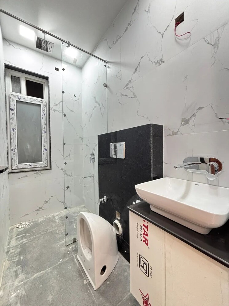 Attached Bathroom, sa-homes-i 4 Bedroom 1125 Sq.Ft. Builder Floor In Uttam Nagar Delhi 9550619