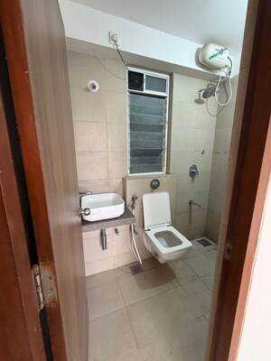 Master Bedroom in 1 BHK Apartment at Poddar Spraha Diamond, Chembur – for Rent