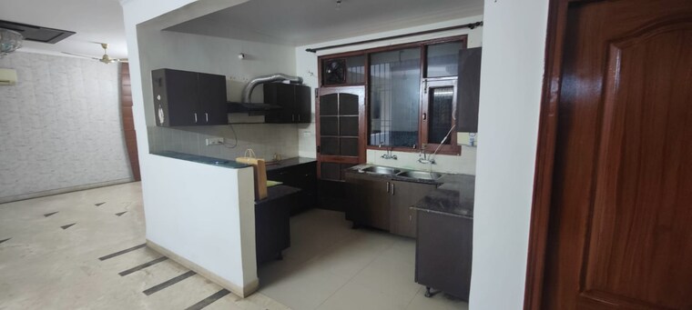 Kitchen, royale-wind-cross 3 Bedroom 1850 Sq.Ft. Apartment In Ambala Highway Zirakpur 9550649