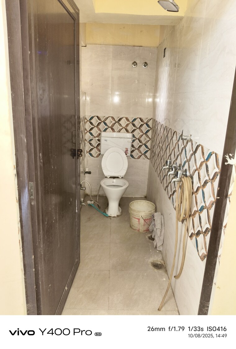 Bathroom, dwarka 1 RK 250 Sq.Ft. Apartment In Dwarka Delhi 9550674