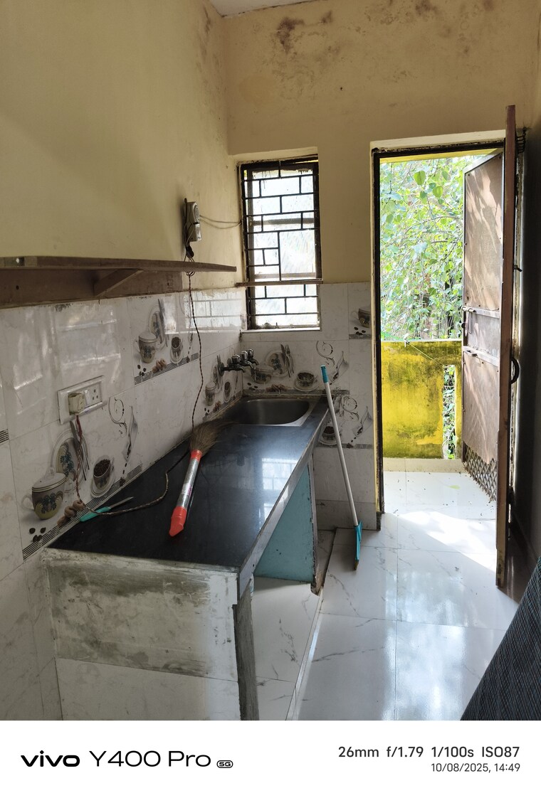 Kitchen, dwarka 1 RK 250 Sq.Ft. Apartment In Dwarka Delhi 9550674