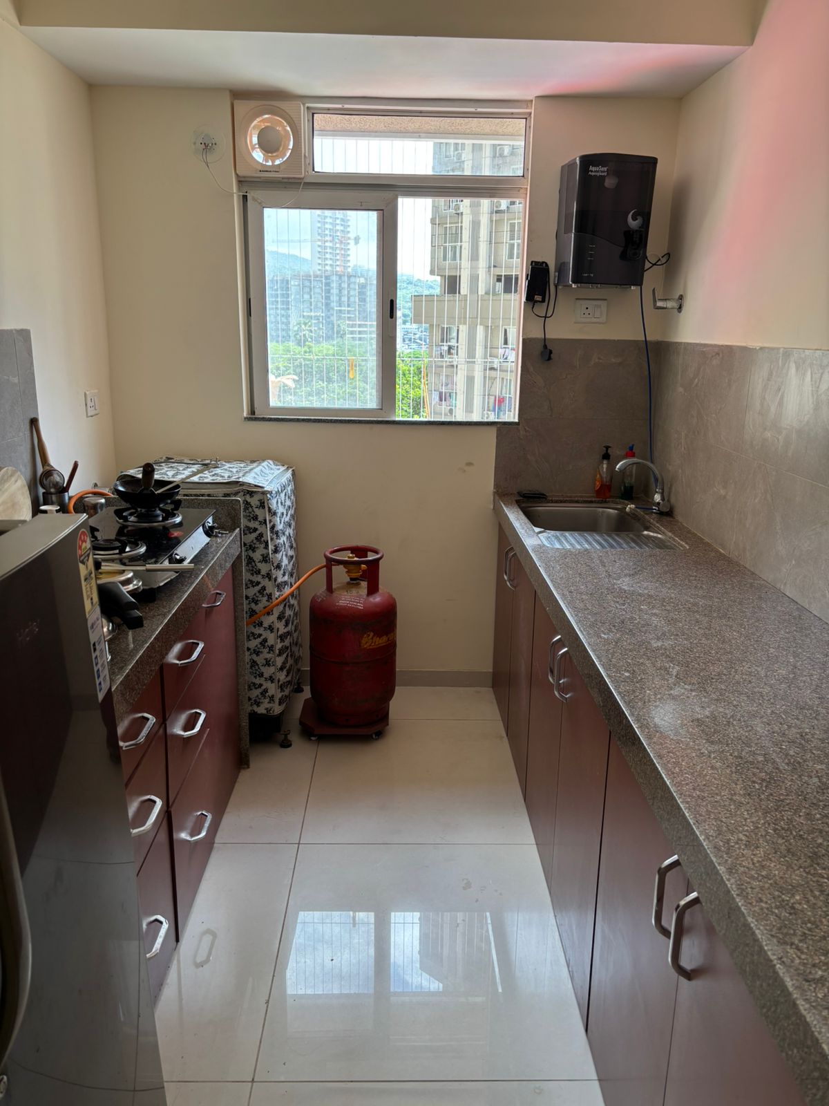 2 BHK Apartment For Rent in Godrej Nest Kandivali
