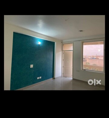 Room in 3 BHK Apartment at Orbit Apartments, Vip Road – for Rent