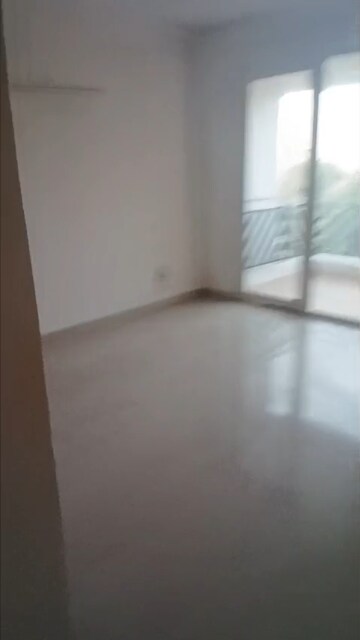 Room in 4 BHK Apartment at BPTP Park 81, Sector 81 – for Rent