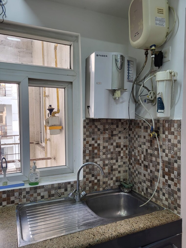 Living Room, skytech-matrott 3.5 Bedroom 1645 Sq.Ft. Apartment In Sector 76 Noida 9550691