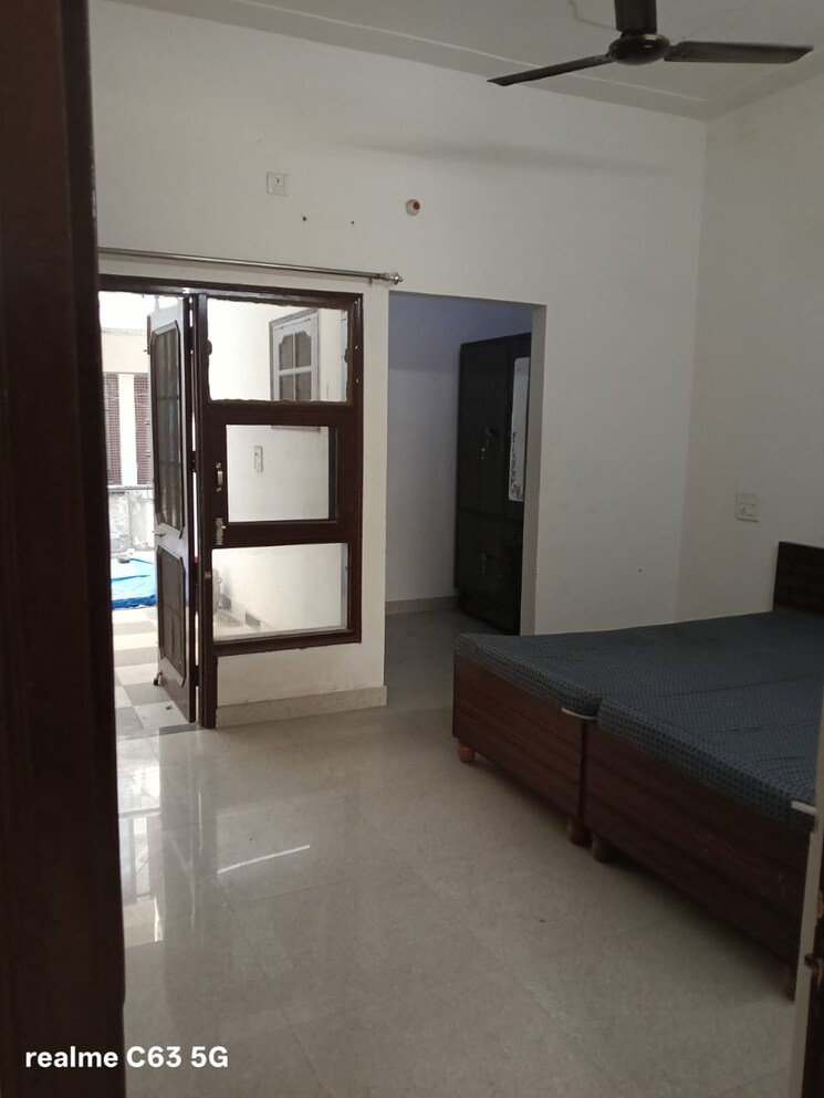 Room, satish-golden-enclave 2 Bedroom 1350 Sq.Ft. Villa In Lohgarh Zirakpur 9550689