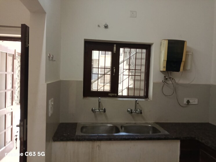 Kitchen, satish-golden-enclave 2 Bedroom 1350 Sq.Ft. Villa In Lohgarh Zirakpur 9550689