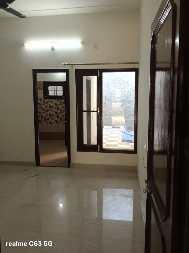 Room, satish-golden-enclave 2 Bedroom 1350 Sq.Ft. Villa In Lohgarh Zirakpur 9550689