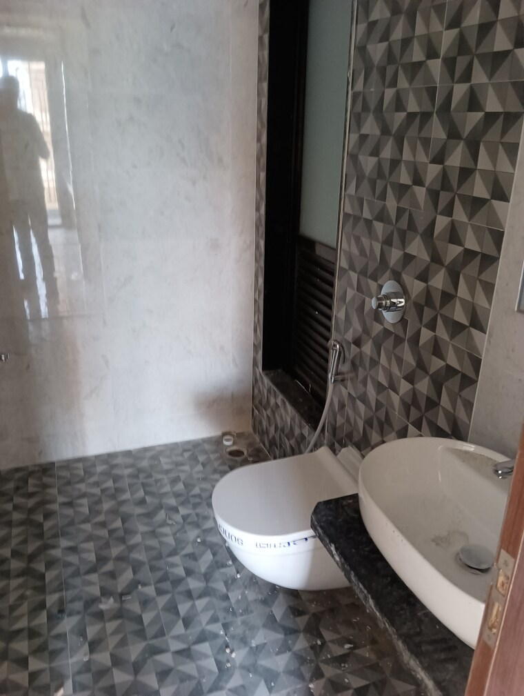 Bathroom, regency-antilia-phase-v-avana 3 Bedroom 1025 Sq.Ft. Apartment In Ulhasnagar Thane 9550706