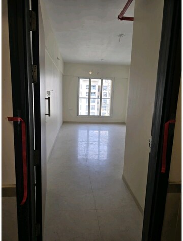 2 BHK Apartment For Rent in Dosti West County Phase 4 Dosti Pine, Balkum Pada