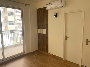 Room in 3 BHK Apartment at Bestech Park View Sanskruti, Sector 92 – for Sale