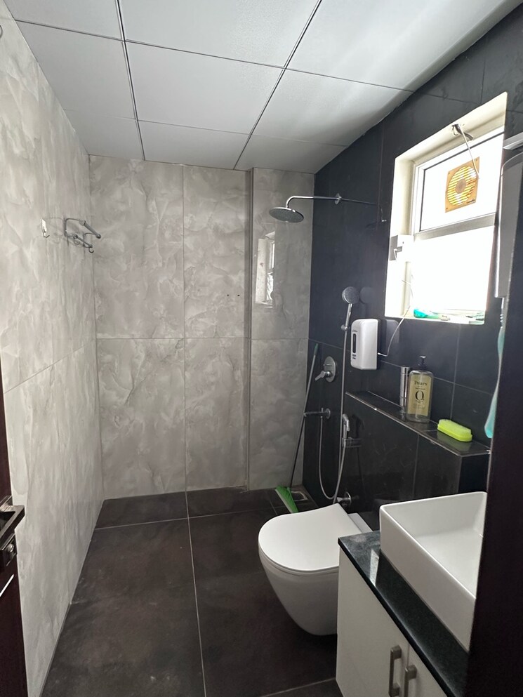 Bathroom, trifecta-verde-en-resplandor 4 Bedroom 2696 Sq.Ft. Villa In Budigere Road Bangalore 9550700