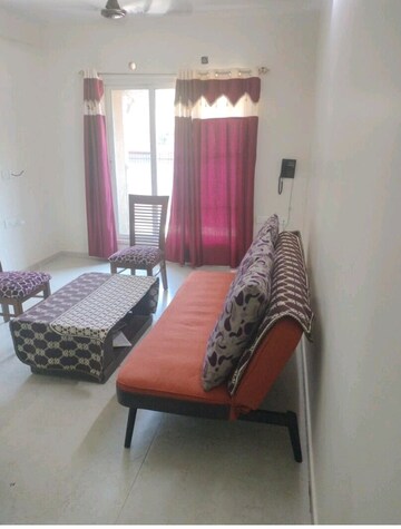 2 BHK Apartment For Rent in Dosti Oak, Kolshet Industrial Area