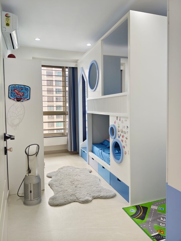 Team Area, oberoi-springs 3 Bedroom 1100 Sq.Ft. Apartment In Andheri West Mumbai 9550804