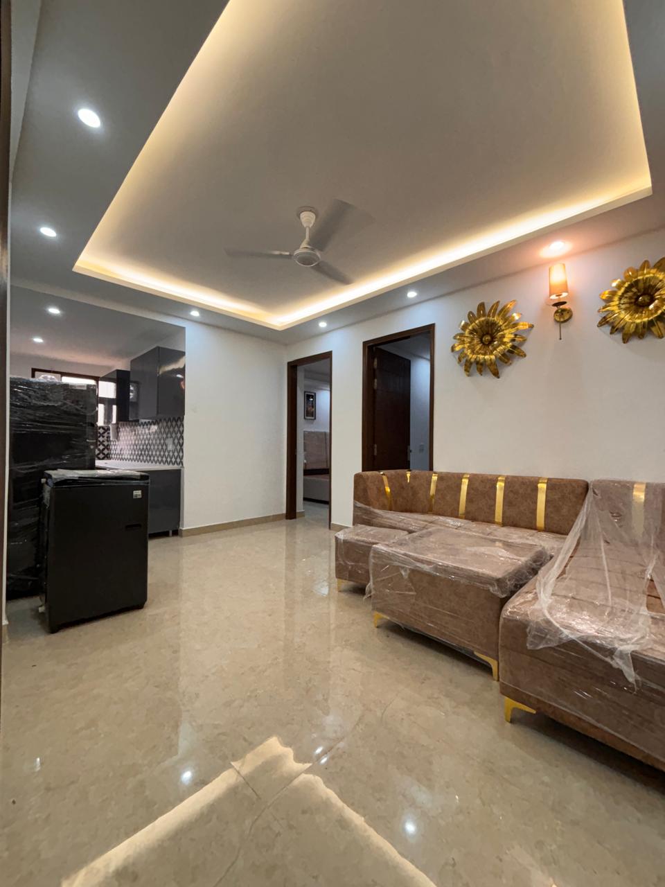 2 BHK Apartment For Rent in Paryavaran Complex