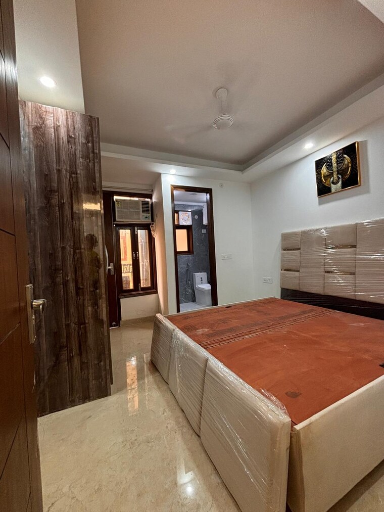 Master Bedroom, paryavaran complex 2 Bedroom 950 Sq.Ft. Apartment In Paryavaran Complex Delhi 9550736