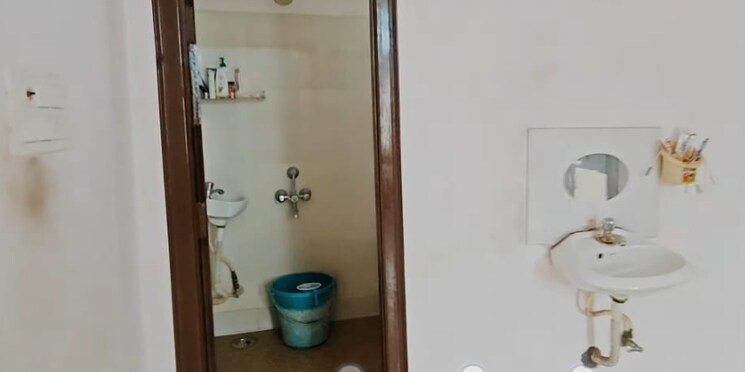 Attached Bathroom, manikonda 6 Bedroom 4700 Sq.Ft. Independent House In Manikonda Hyderabad 9550717