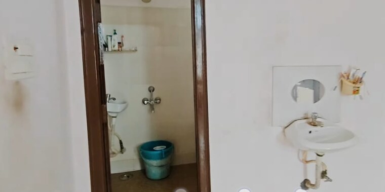 Attached Bathroom, manikonda 6 Bedroom 4700 Sq.Ft. Independent House In Manikonda Hyderabad 9550717