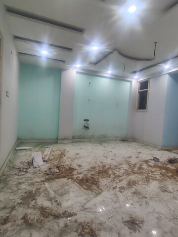 Furnished Amenities in 2 BHK Builder Floor at SL Apartments Sector 49, Sector 49 – for Sale