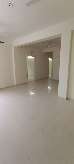 Room in 3 BHK Apartment at Tulip Orange, Sector 70 – for Rent