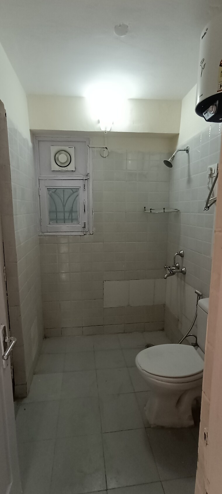 Bathroom, tulip-orange 3 Bedroom 1437 Sq.Ft. Apartment In Sector 70 Gurgaon 9550746