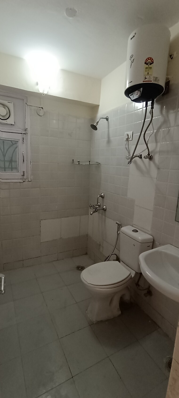Bathroom, tulip-orange 3 Bedroom 1437 Sq.Ft. Apartment In Sector 70 Gurgaon 9550746
