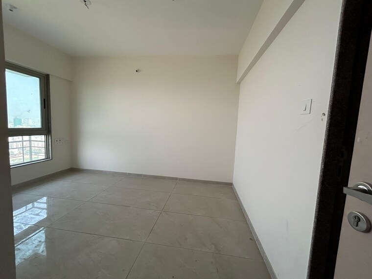 Room, gurukrupa-marina-enclave 3 Bedroom 830 Sq.Ft. Apartment In Malad West Mumbai 9550947