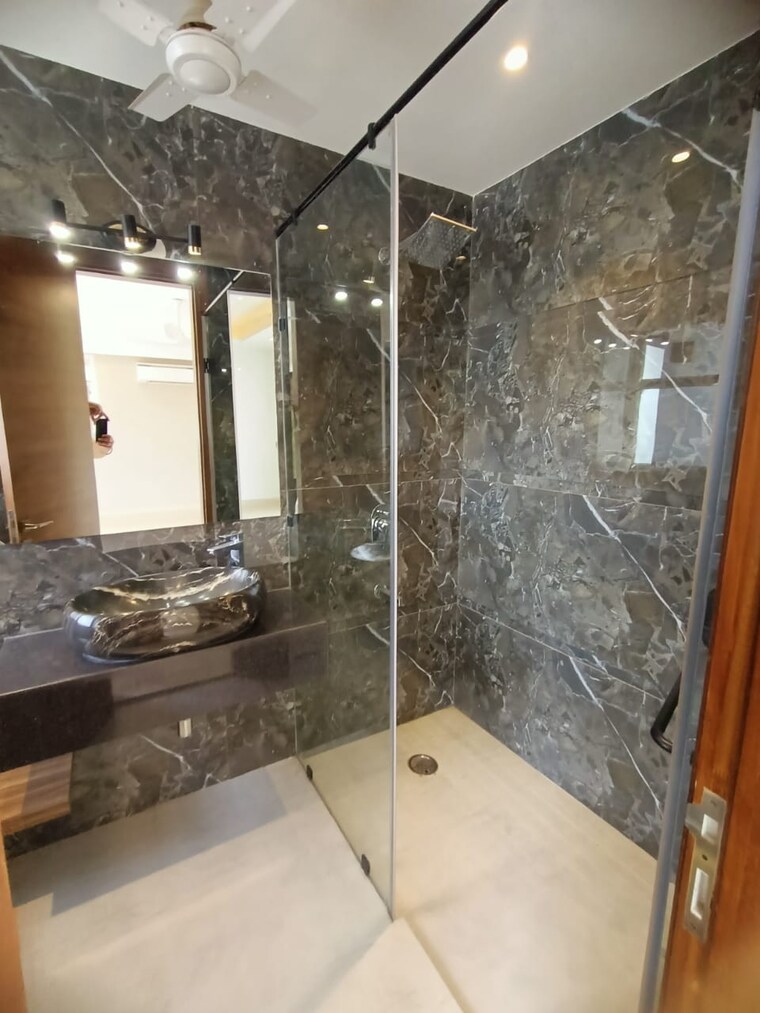 Kitchen, sector 56 4 Bedroom 4500 Sq.Ft. Builder Floor In Sector 56 Gurgaon 9550778