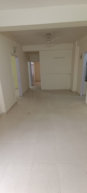 Room in 3 BHK Apartment at Tulip Orange, Sector 70 – for Rent