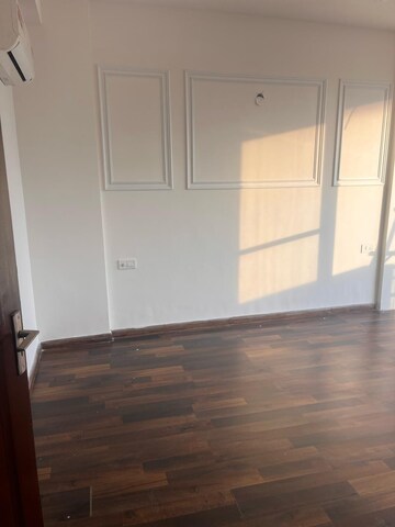 Room in 3 BHK Apartment at Sushma Grande Nxt, Lohgarh – for Rent