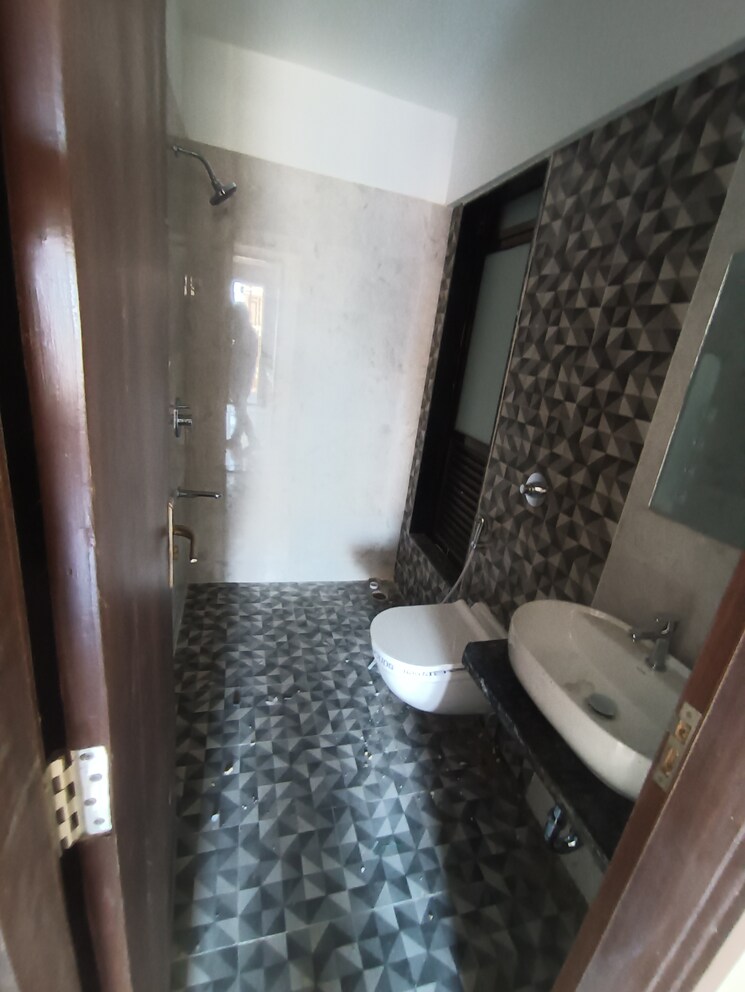 Bathroom, regency-antilia-phase-v-avana 2 Bedroom 764 Sq.Ft. Apartment In Ulhasnagar Thane 9550808