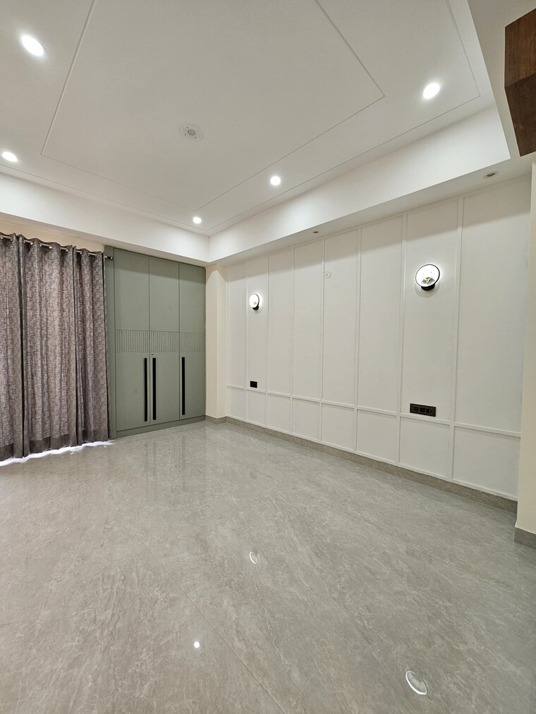 Room, sushant lok i 4 Bedroom 2700 Sq.Ft. Builder Floor In Sushant Lok I Gurgaon 9550796