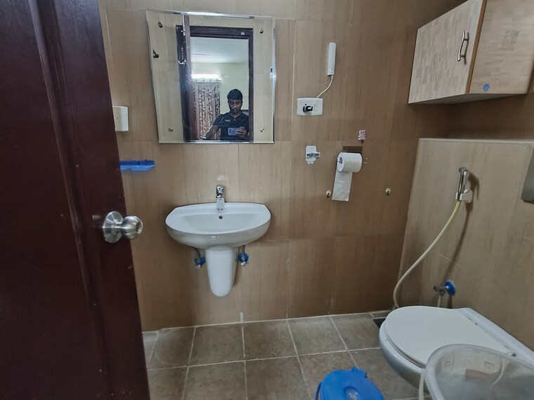 Bathroom, indis-pbel-city 3 Bedroom 1534 Sq.Ft. Apartment In Peeranchuruvu Hyderabad 9550779