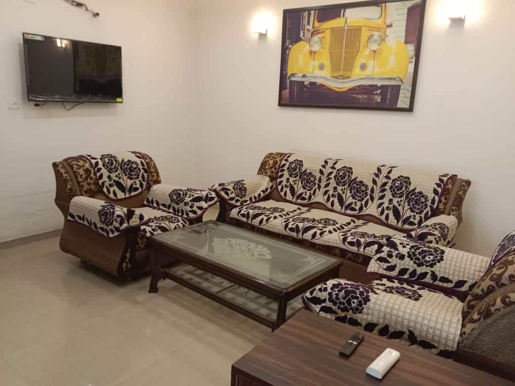 2 BHK Apartment For Rent in VIP Road