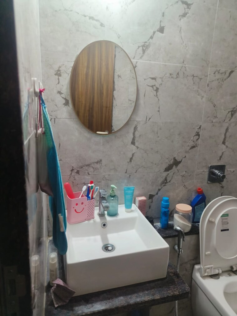 Bathroom, kharadi 2 Bedroom 675 Sq.Ft. Apartment In Kharadi Pune 9550809