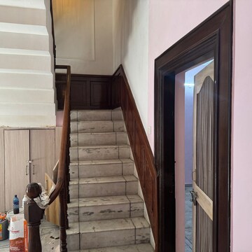 Staircase in 5 BHK Independent House at RWA Apartments Sector 47, Sector 47 – for Rent