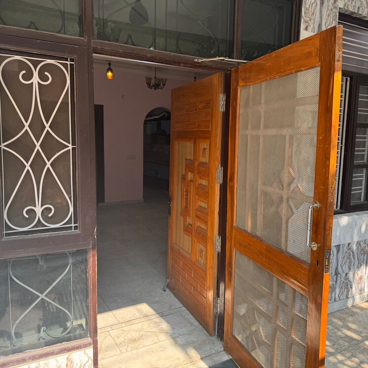 Kitchen, rwa-apartments-sector-47 5 Bedroom 200 Sq.Mt. Independent House In Sector 47 Noida 9550825