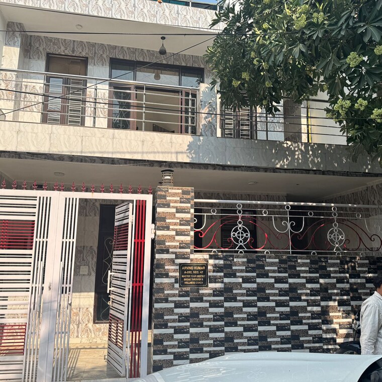 Exterior View, rwa-apartments-sector-47 5 Bedroom 200 Sq.Mt. Independent House In Sector 47 Noida 9550825