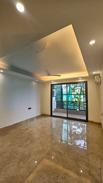 Room in 3 BHK Builder Floor at Sagavi Apartment, Sector 55 – for Sale