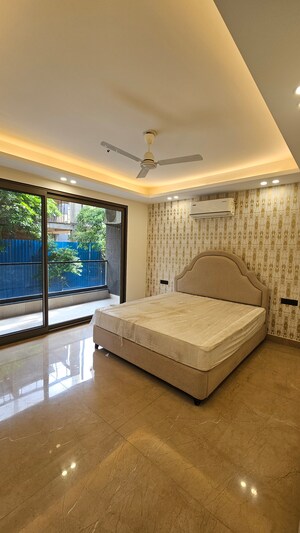 Balcony in 3 BHK Builder Floor at Sagavi Apartment, Sector 55 – for Sale