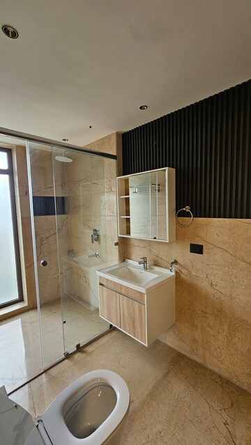 Bathroom in 3 BHK Builder Floor at Sagavi Apartment, Sector 55 – for Sale