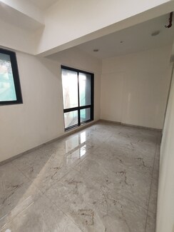 2 BHK Apartment For Sale in Kandivali East