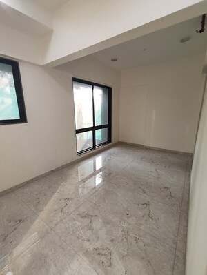 2 BHK Apartment For Sale in Kandivali East